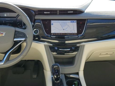 Used 2024 Cadillac XT6 Premium Luxury w/ LPO, Floor Liner Package image 29