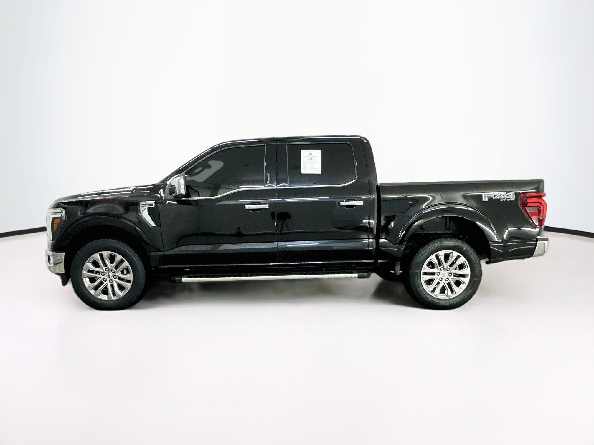 Used 2024 Ford F150 Lariat w/ FX4 Off-Road Package AWD/4WD image 4