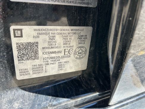 Used 2020 GMC Sierra 1500 SLE w/ X31 Off-Road Package image 12