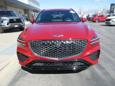 Used 2023 Genesis GV70 3.5T Sport w/ Sport Prestige Package AWD/4WD image 15