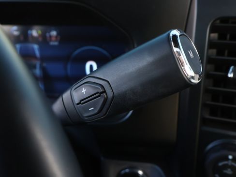 Used 2024 Ford F250 Platinum image 19