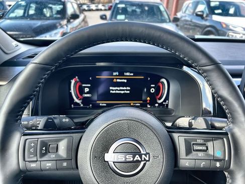 Certified 2024 Nissan Pathfinder Platinum image 13