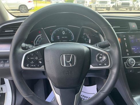 Used 2017 Honda Civic Touring image 15