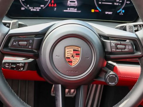 Certified 2025 Porsche Panamera 4 AWD/4WD image 23