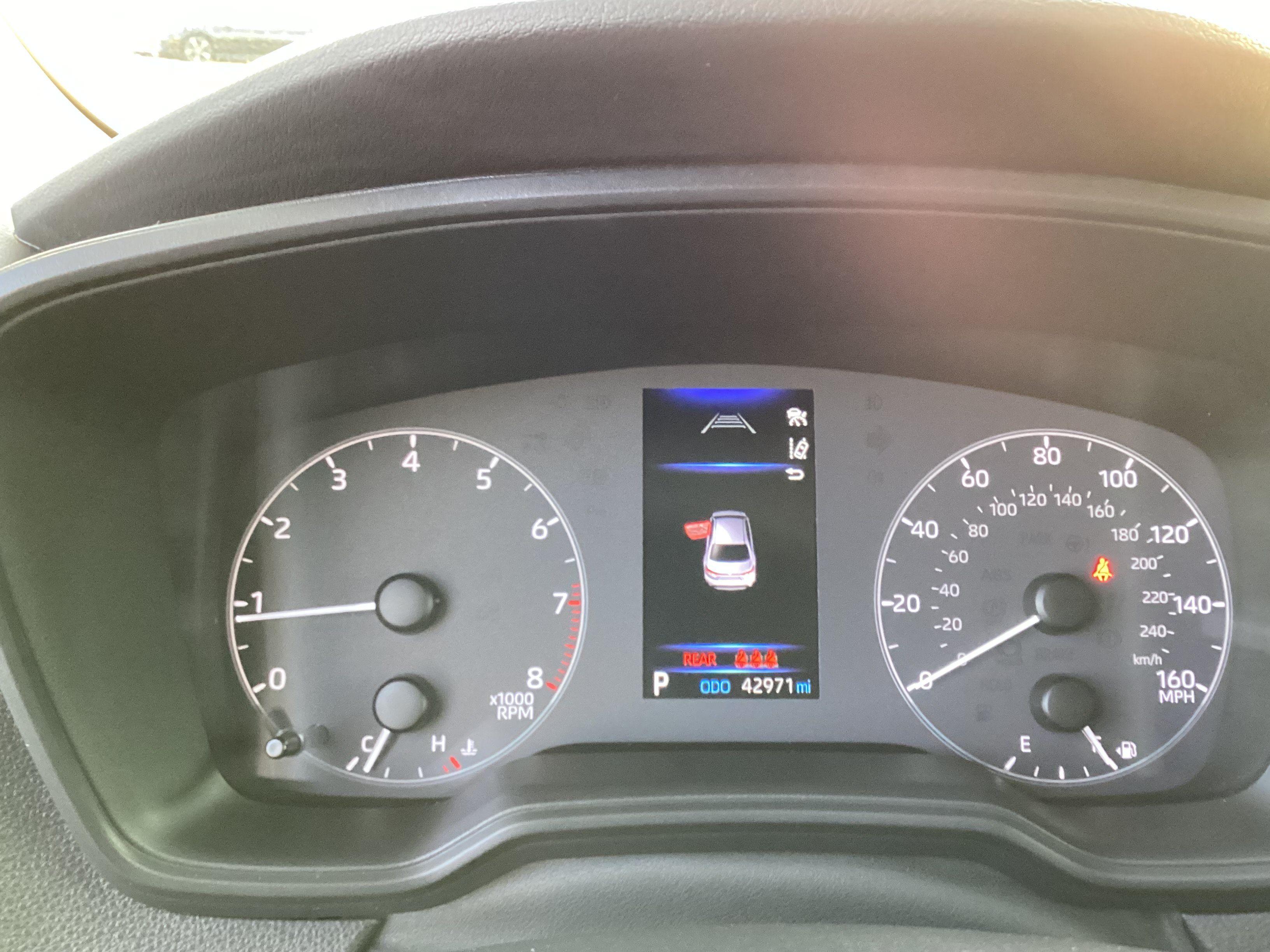Certified 2025 Toyota Corolla LE FWD image 5
