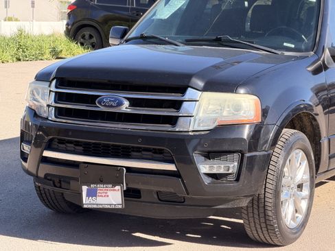 Used 2016 Ford Expedition Limited w/ Equipment Group 301A RWD image 10