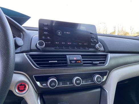 Used 2019 Honda Accord LX image 36