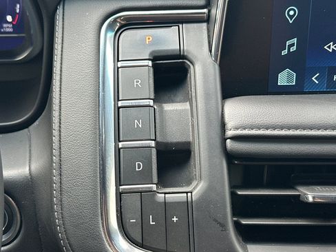 Used 2024 Chevrolet Tahoe LT image 33