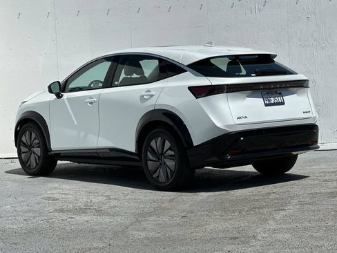 Used 2024 Nissan Ariya FWD image 5