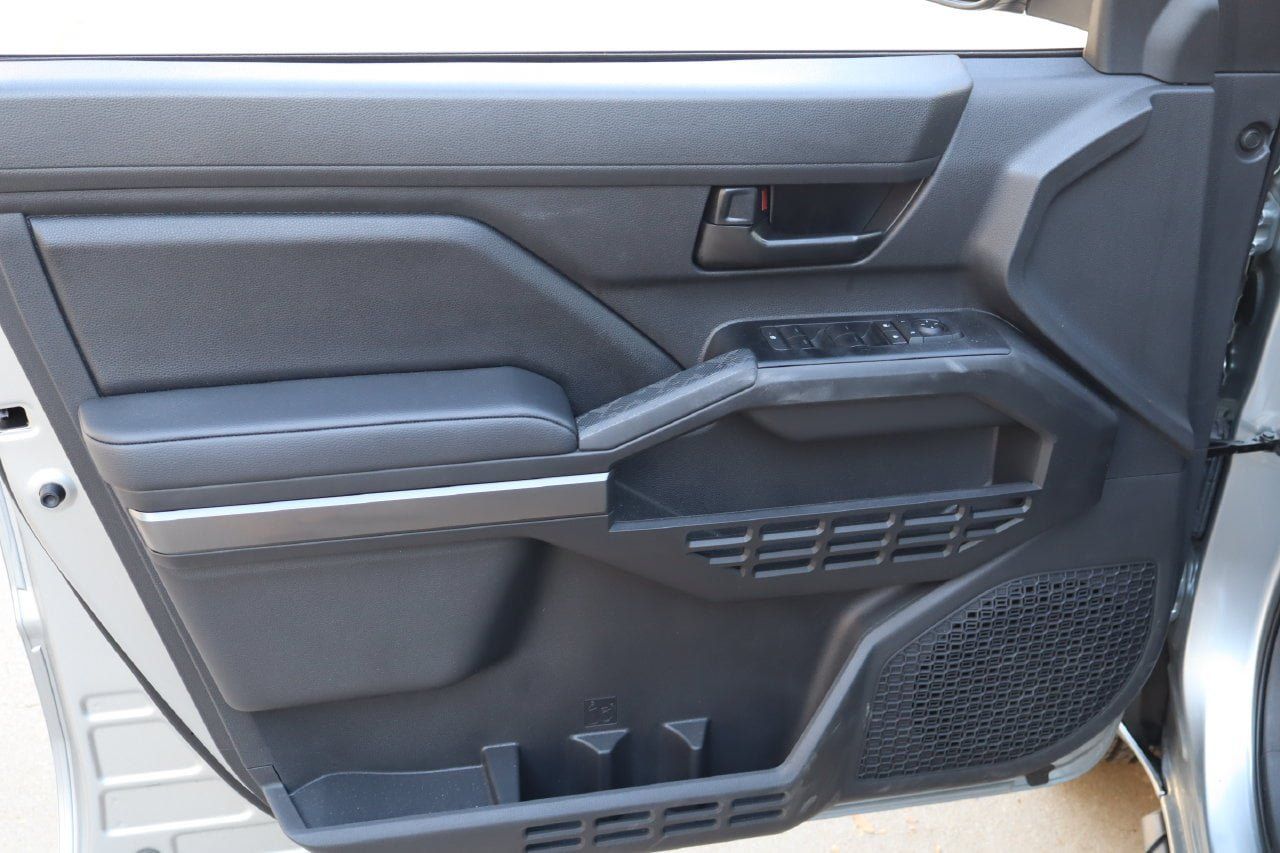 Used 2026 Toyota Tacoma SR5 AWD/4WD image 18