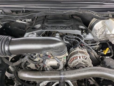 Used 2019 RAM 1500 Laramie image 24