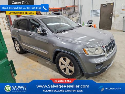 Used 2012 Jeep Grand Cherokee Overland AWD/4WD image 5