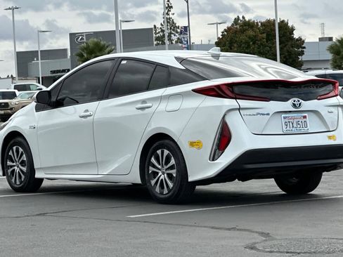 Used 2022 Toyota Prius Prime LE image 7