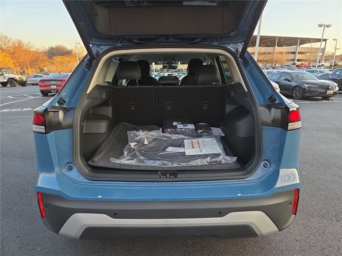 New 2026 Volkswagen Tiguan SE image 5