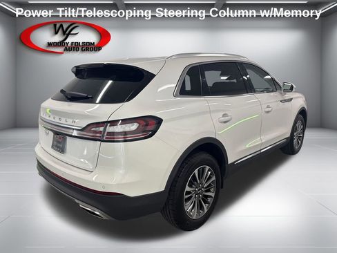 Used 2023 Lincoln Nautilus AWD image 6