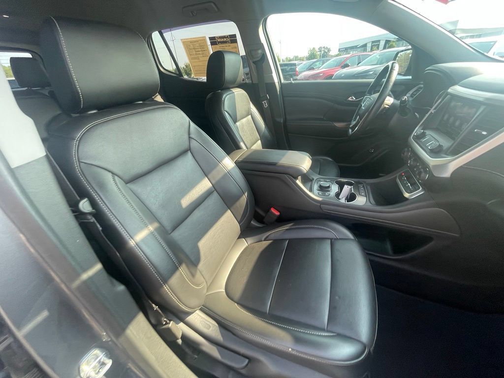 Used 2021 GMC Acadia SLT FWD image 28
