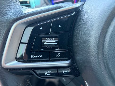 Used 2018 Subaru Outback 2.5i Limited AWD/4WD image 18