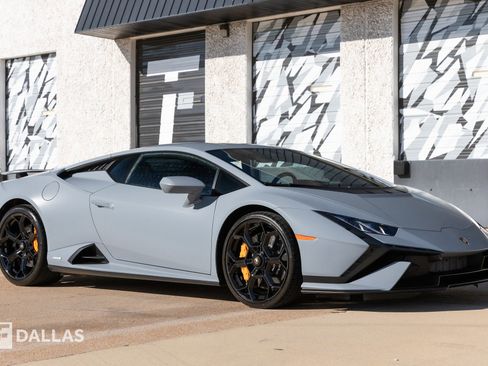 Used 2024 Lamborghini Huracan Tecnica image 20