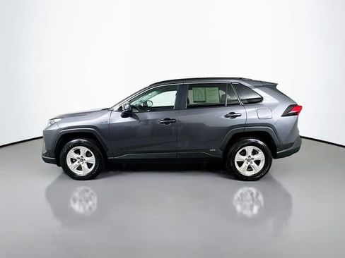 Used 2021 Toyota RAV4 LE AWD/4WD image 5