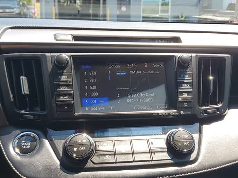 Used 2018 Toyota RAV4 Limited AWD/4WD image 28