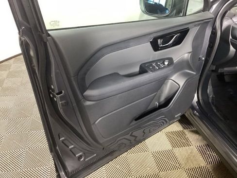 Certified 2025 Subaru Forester Limited image 16