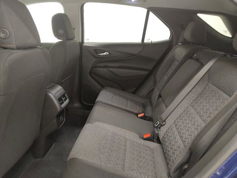 Used 2023 Chevrolet Equinox LT AWD/4WD image 18