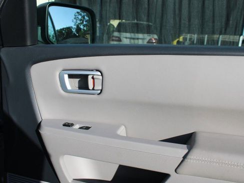 Used 2013 Honda Pilot EX-L image 11