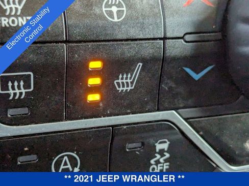 Used 2021 Jeep Wrangler Unlimited Sport image 29