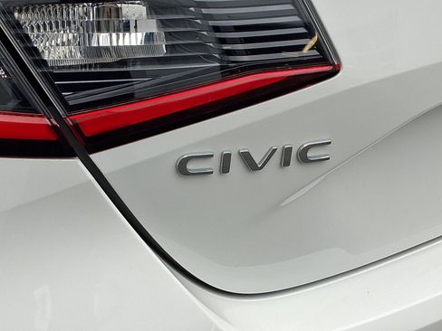 Used 2022 Honda Civic Sport image 22