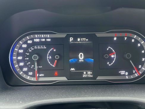 Certified 2022 Hyundai Santa Cruz SEL image 10