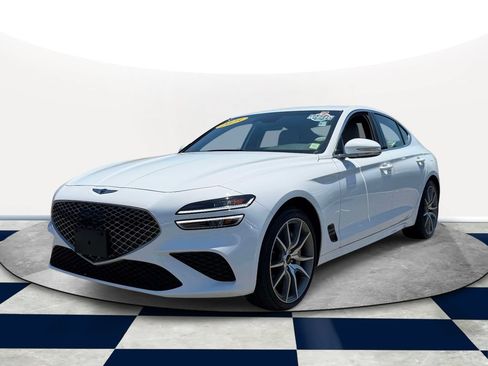 Certified 2025 Genesis G70 2.5T AWD/4WD image 3