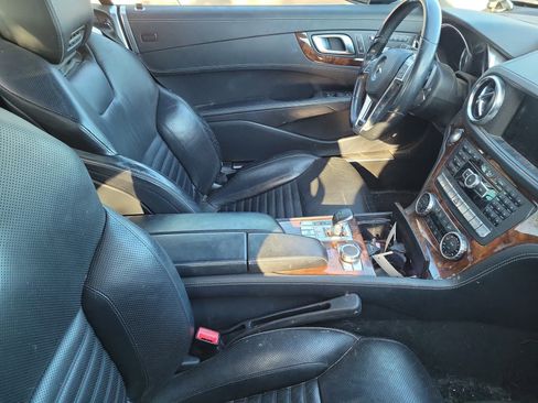 Used 2013 Mercedes-Benz SL 550 image 10