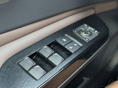Used 2024 Lexus ES 350 Ultra Luxury w/ Accessory Package (Z2) FWD image 14