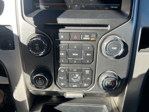 Used 2014 Ford F150 FX4 w/ Equipment Group 402A Luxury image 22