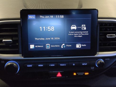 Used 2023 Hyundai Venue SEL w/ Cargo Package FWD image 25