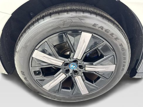 Used 2024 BMW iX xDrive50 w/ Premium Package AWD/4WD image 80