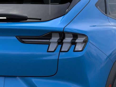 New 2024 Ford Mustang Mach-E Select image 21