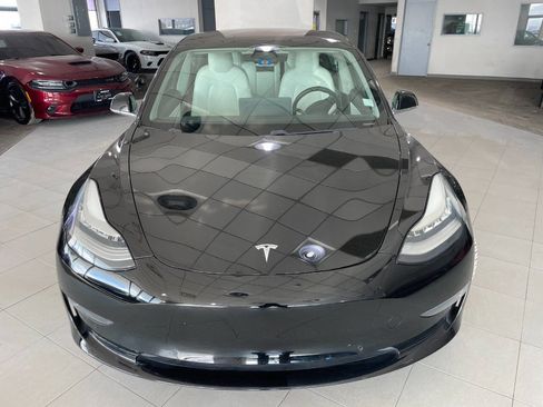 Used 2019 Tesla Model 3 Long Range image 2