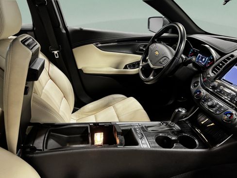 Used 2018 Chevrolet Impala Premier FWD image 29