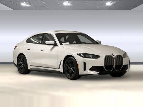 Used 2025 BMW i4 xDrive40i w/ Premium Package AWD/4WD image 7