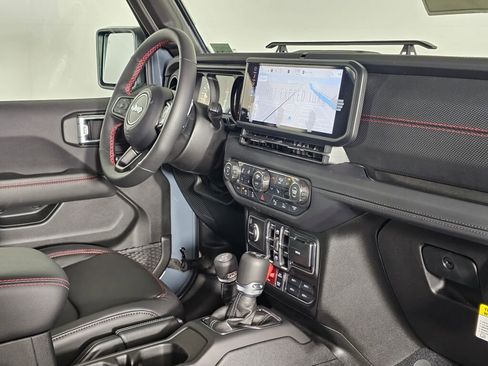 New 2026 Jeep Wrangler Unlimited Rubicon 392 w/ Quick Order Package 27X Moab AWD/4WD image 38