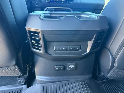 Used 2023 Toyota Tundra Platinum AWD/4WD image 28