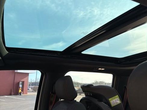 Used 2017 Ford F150 XLT w/ Equipment Group 302A Luxury image 16