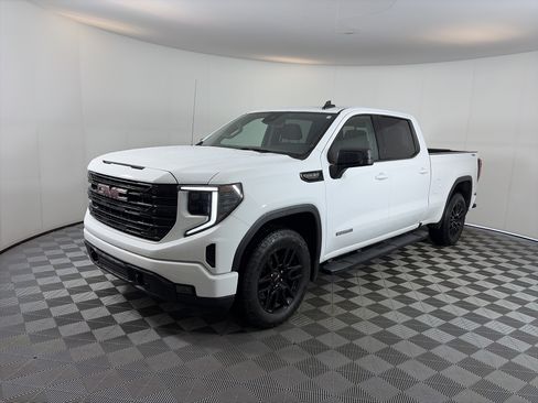 Used 2024 GMC Sierra 1500 Elevation w/ Preferred Package AWD/4WD image 2