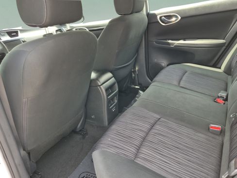 Used 2019 Nissan Sentra SV FWD image 15