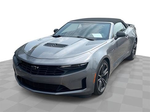 Used 2021 Chevrolet Camaro LT w/ Technology Package RWD image 29