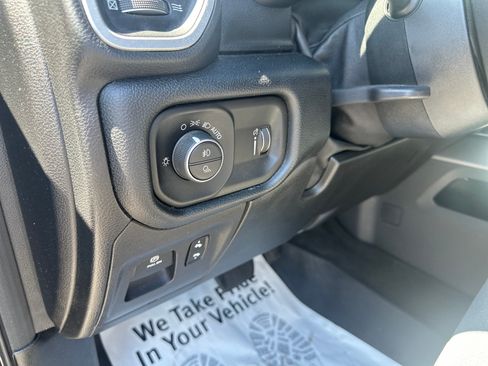 Used 2020 RAM 1500 Big Horn AWD/4WD image 32