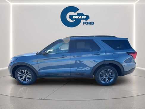New 2026 Ford Explorer Active w/ Active Comfort Package AWD/4WD image 3