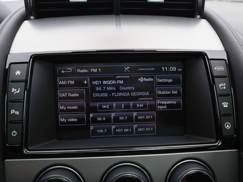 Used 2016 Jaguar F-TYPE Coupe image 22