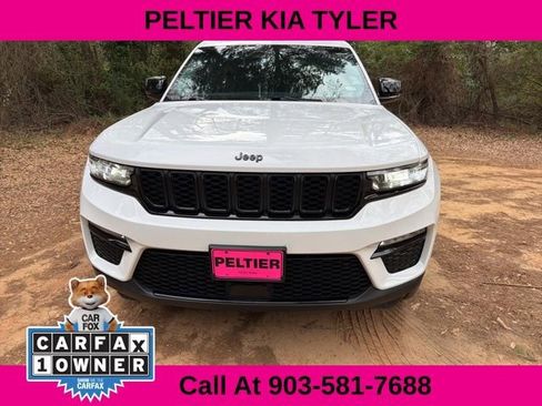 Used 2023 Jeep Grand Cherokee Limited w/ Black Appearance Package image 2